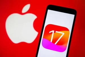 iOS 17 s pohotovostním režimem a dnes vyšel. Jak stahovat na podporované modely?
